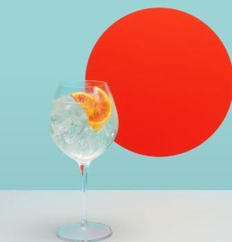 Image for the post Aperitif hour with a spritz