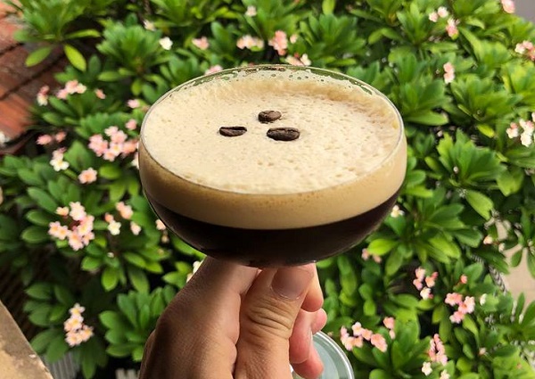 A Lyre's Espresso Martini