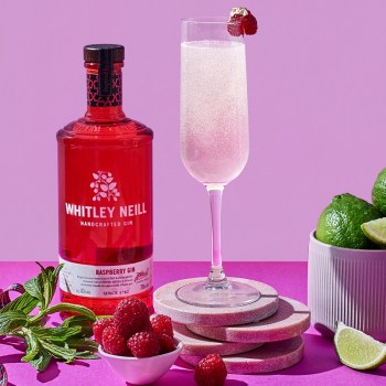 Image for the post Cocktail Menu: Never Never Med Gin Spritz