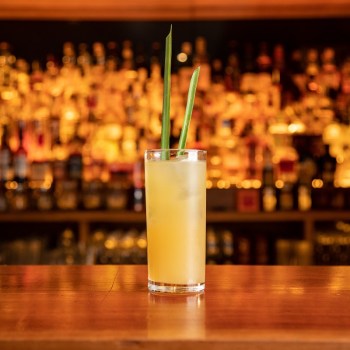 Image for the post Aberfeldy honey cocktails helping bars and bees this month