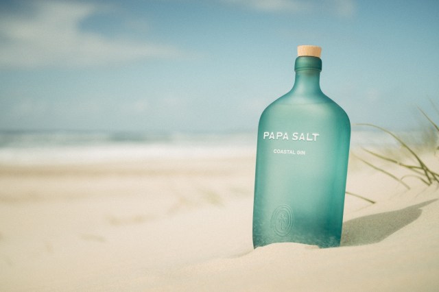 Image for the post Papa Salt Gin brings a touch to celebrity to your bar